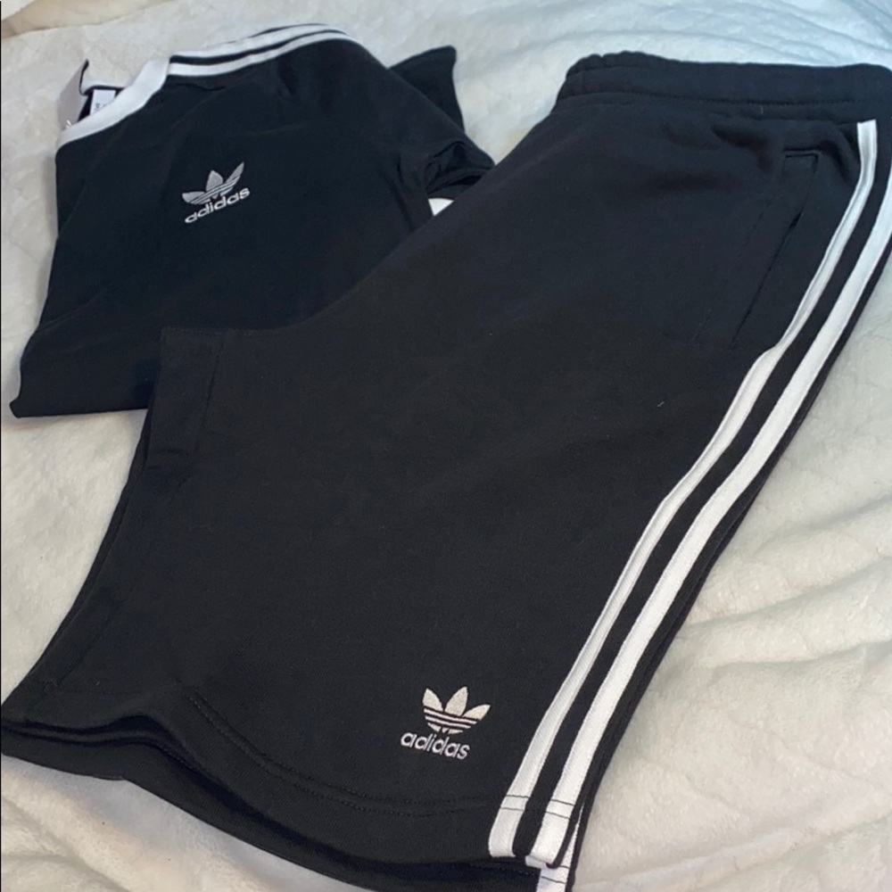 ADIDAS Shirt - Picture 8 of 8
